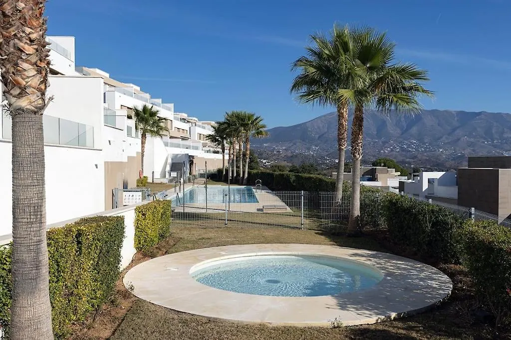 Hébergement de vacances 007 Modern 3 Bed Frontline Golf Townhouse In La Cala Golf Resort With Mountain Views Málaga