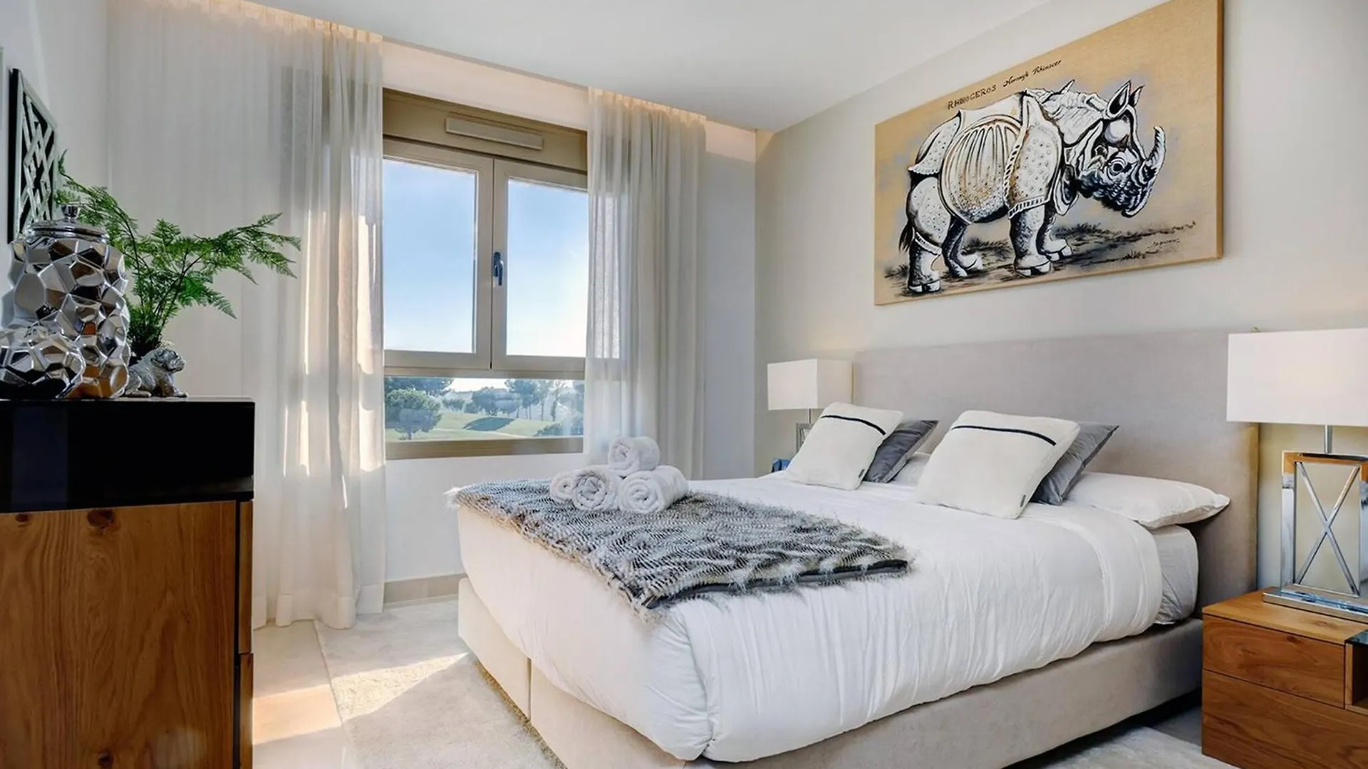 Hébergement de vacances 007 Modern 3 Bed Frontline Golf Townhouse In La Cala Golf Resort With Mountain Views Málaga