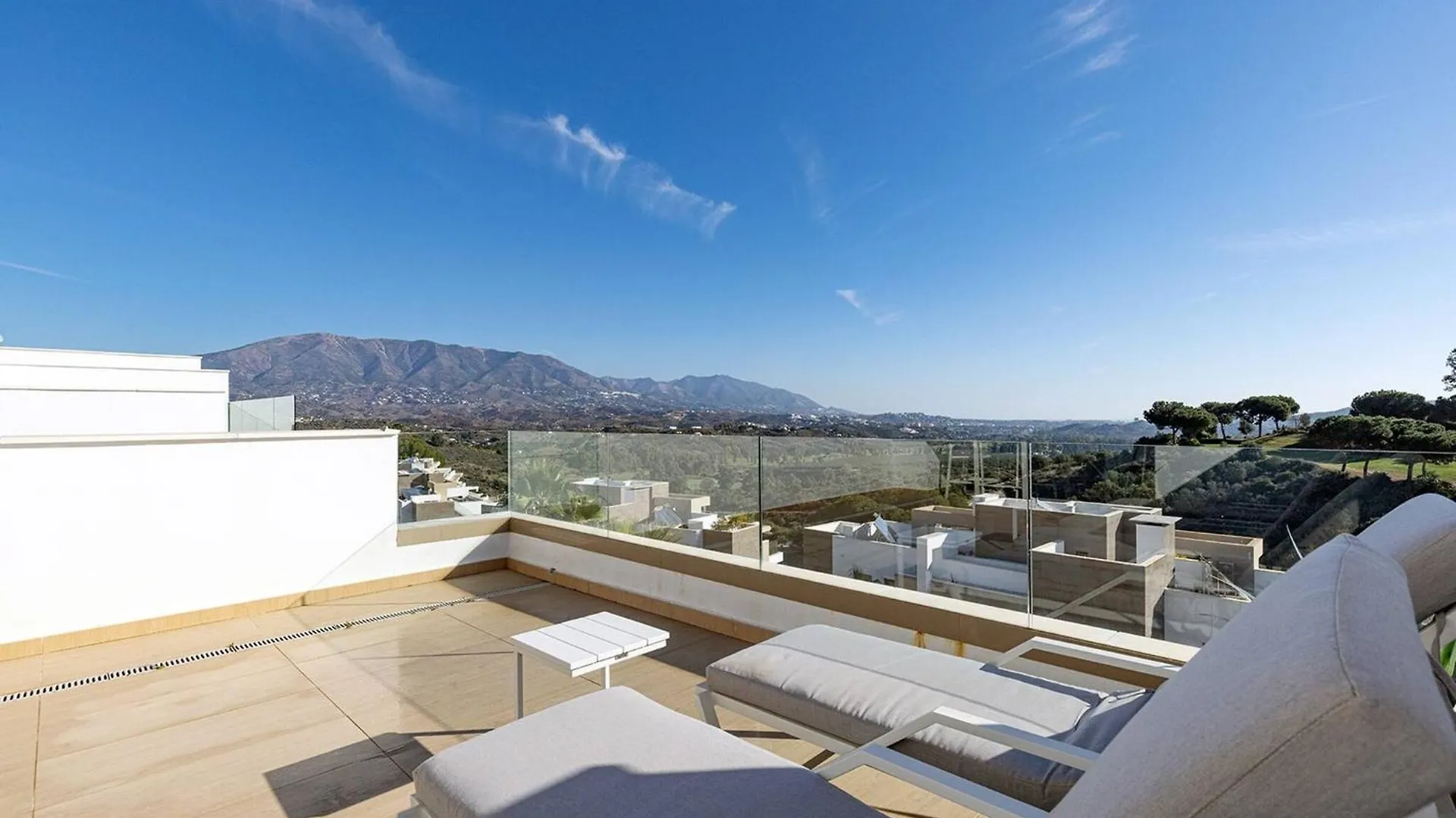 007 Modern 3 Bed Frontline Golf Townhouse In La Cala Golf Resort With Mountain Views Málaga