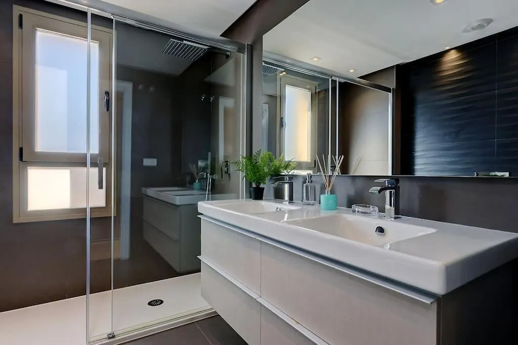 007 Modern 3 Bed Frontline Golf Townhouse In La Cala Golf Resort With Mountain Views マラガ 別荘