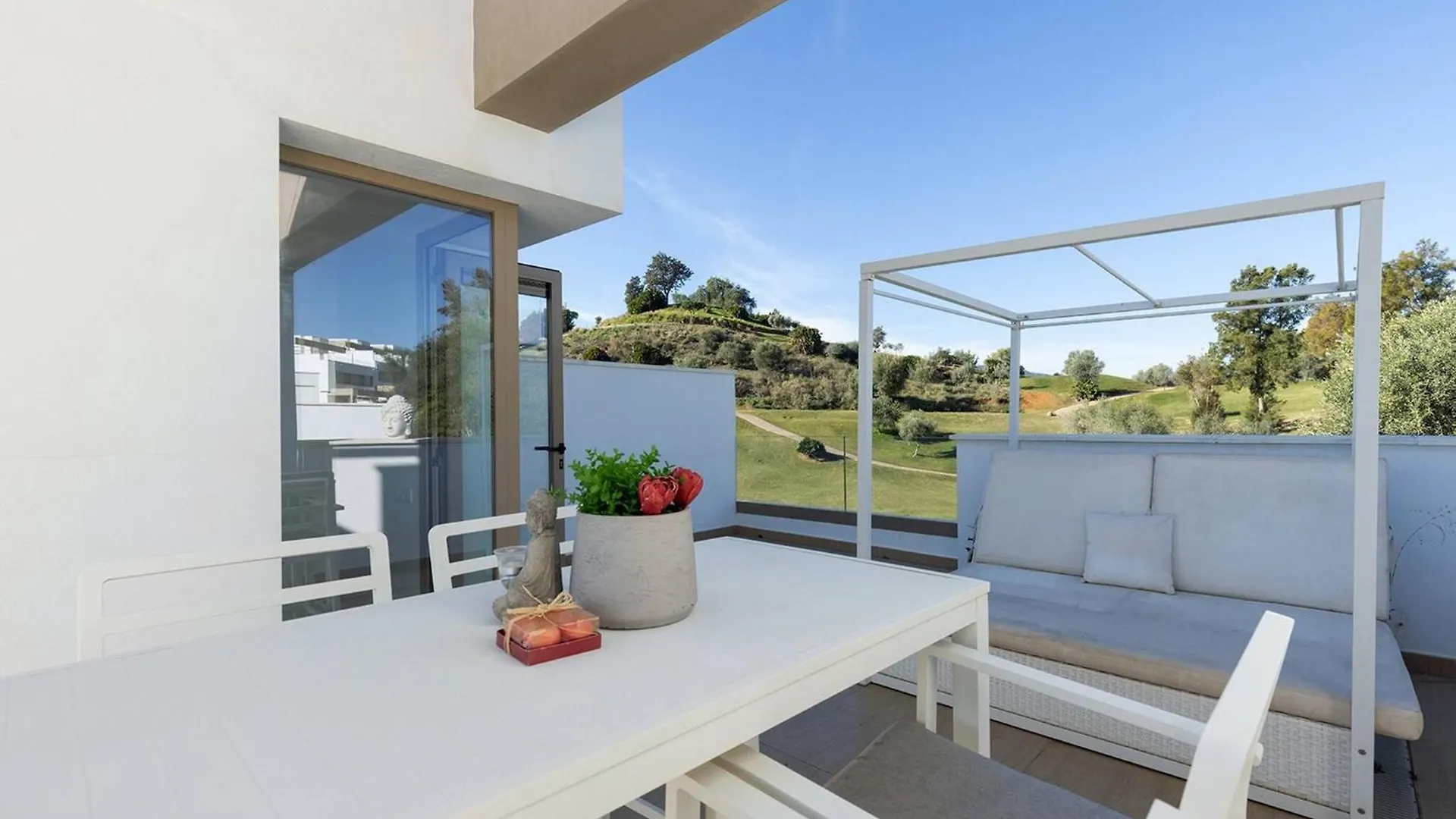 007 Modern 3 Bed Frontline Golf Townhouse In La Cala Golf Resort With Mountain Views マラガ 別荘
